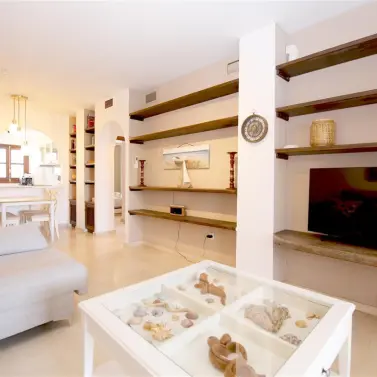 Short-term rent of penthouse in Estepona