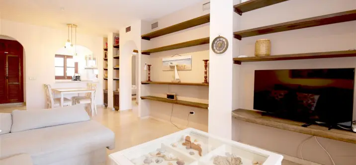 Short-term rent of penthouse in Estepona 2