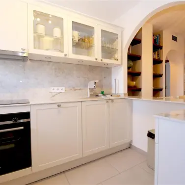 Short-term rent of penthouse in Estepona