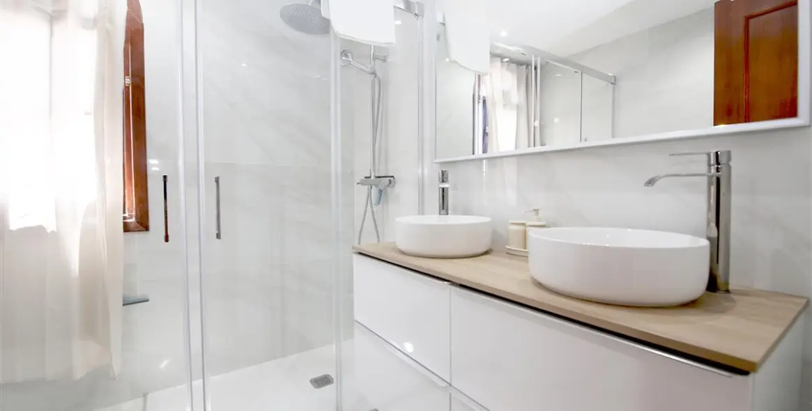 Short-term rent of penthouse in Estepona 13