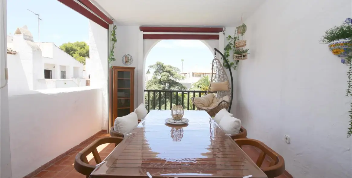 Short-term rent of penthouse in Estepona 18