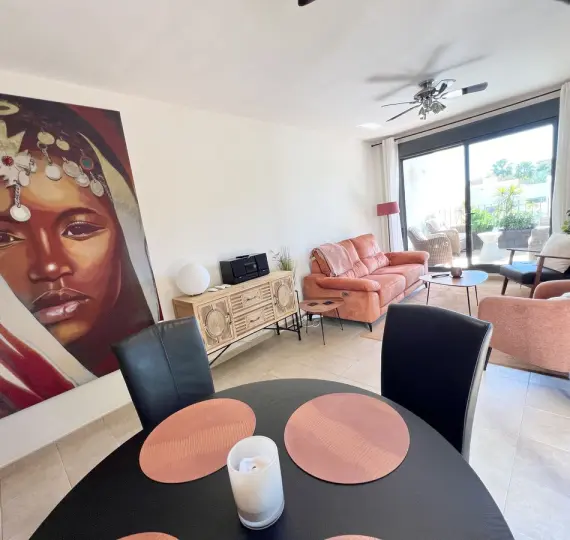 Краткосрочная аренда апартаментов на среднем этаже в La Cala de Mijas