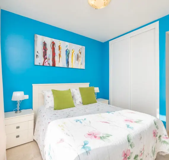 Долгосрочная аренда апартаментов на среднем этаже в Manilva