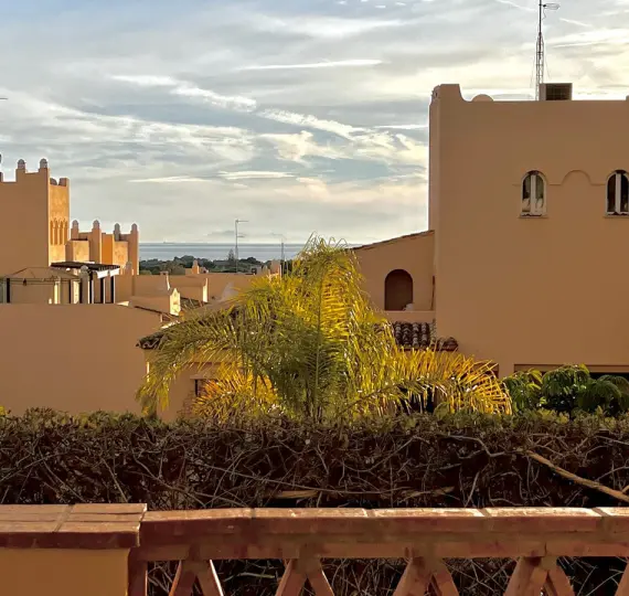 Short-term rent of ground floor apartment in Elviria