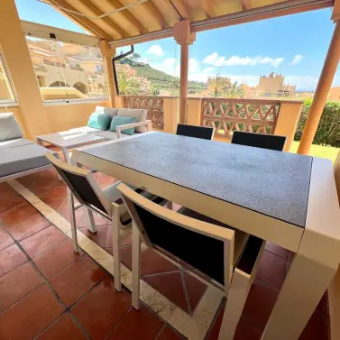 Short-term rent of ground floor apartment in Elviria