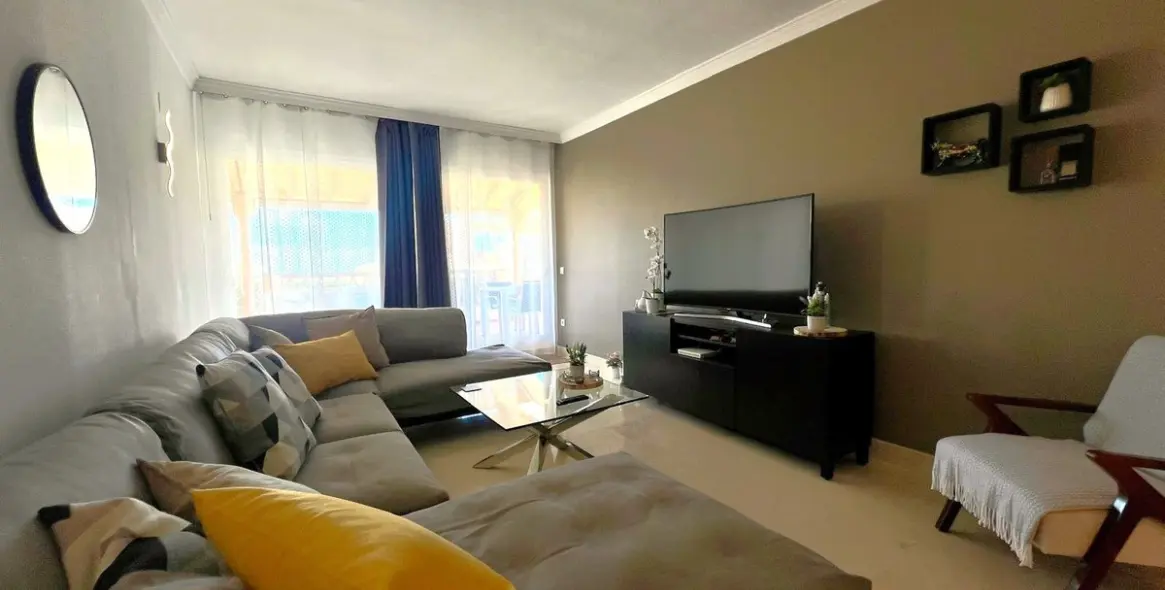 Short-term rent of ground floor apartment in Elviria 7