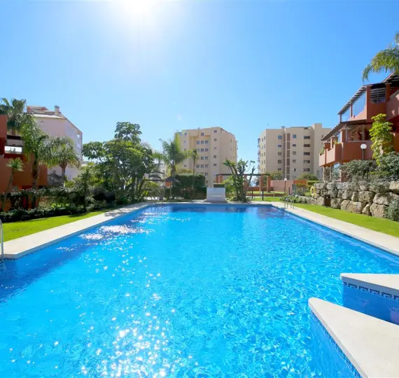 Short-term rent of ground floor apartment in Estepona