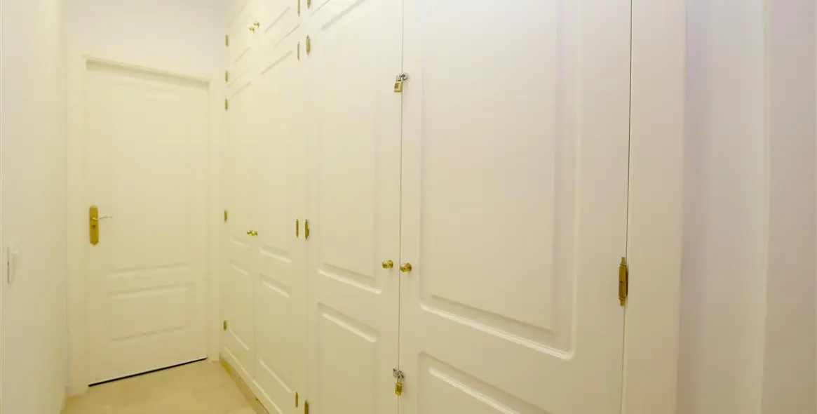 Short-term rent of ground floor apartment in Estepona 12