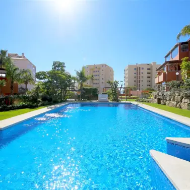 Краткосрочная аренда апартаментов на первом этаже в Estepona