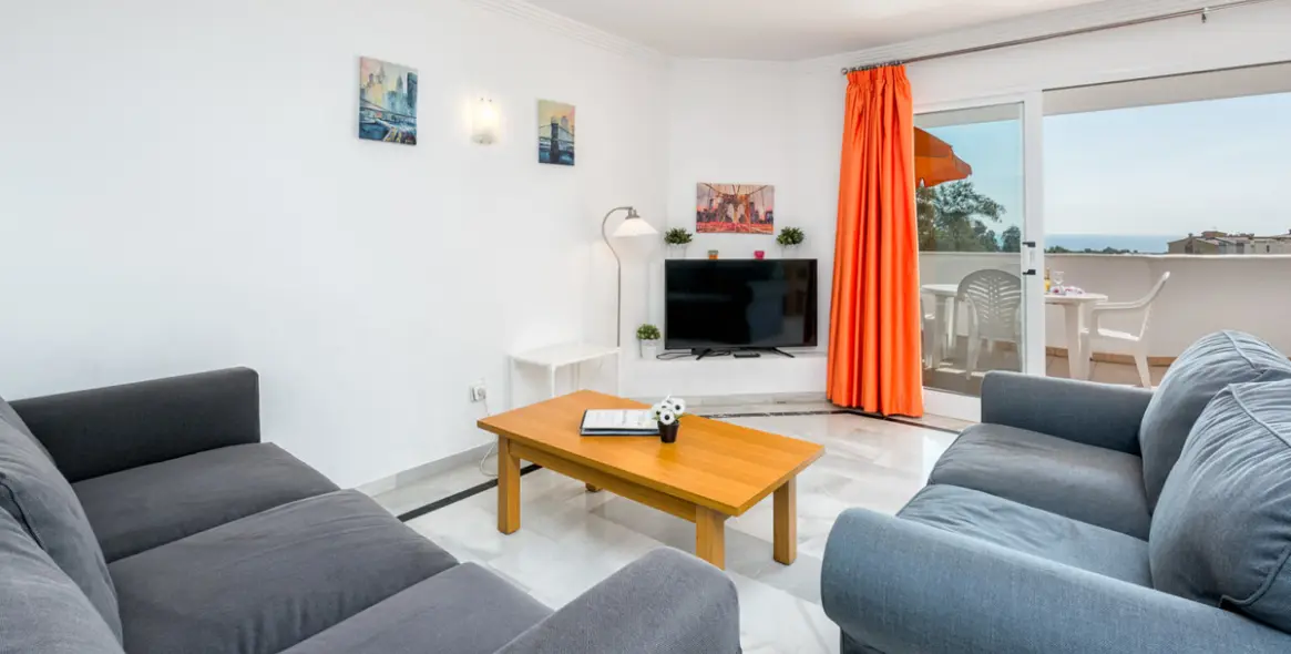 Краткосрочная аренда апартаментов на среднем этаже в Calahonda 3