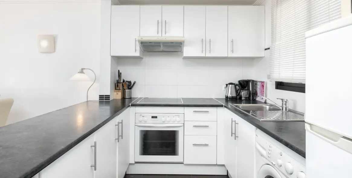 Краткосрочная аренда апартаментов на среднем этаже в Calahonda 7