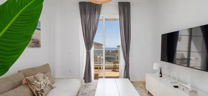 Долгосрочная аренда апартаментов на среднем этаже в Manilva 1