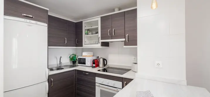 Долгосрочная аренда апартаментов на среднем этаже в Manilva 4