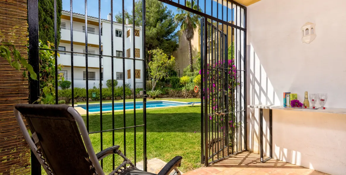 Краткосрочная аренда апартаментов на первом этаже в Calahonda 13