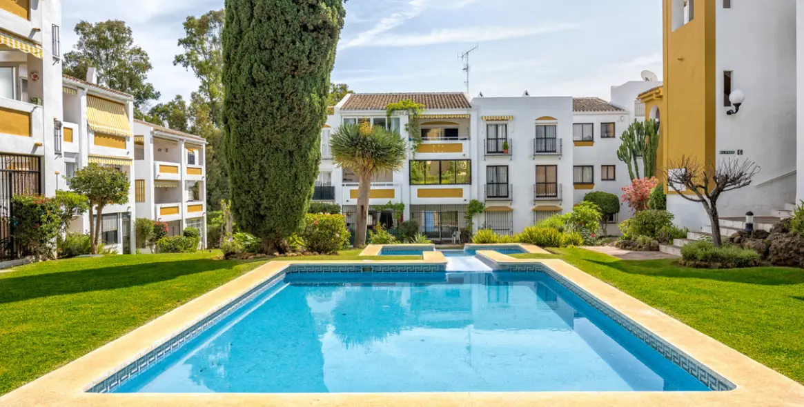 Краткосрочная аренда апартаментов на первом этаже в Calahonda 14