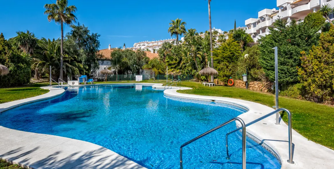 Краткосрочная аренда апартаментов на первом этаже в Calahonda 12