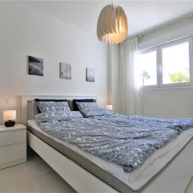 Short-term rent of middle floor apartment in Estepona