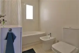 Image 6 thumb