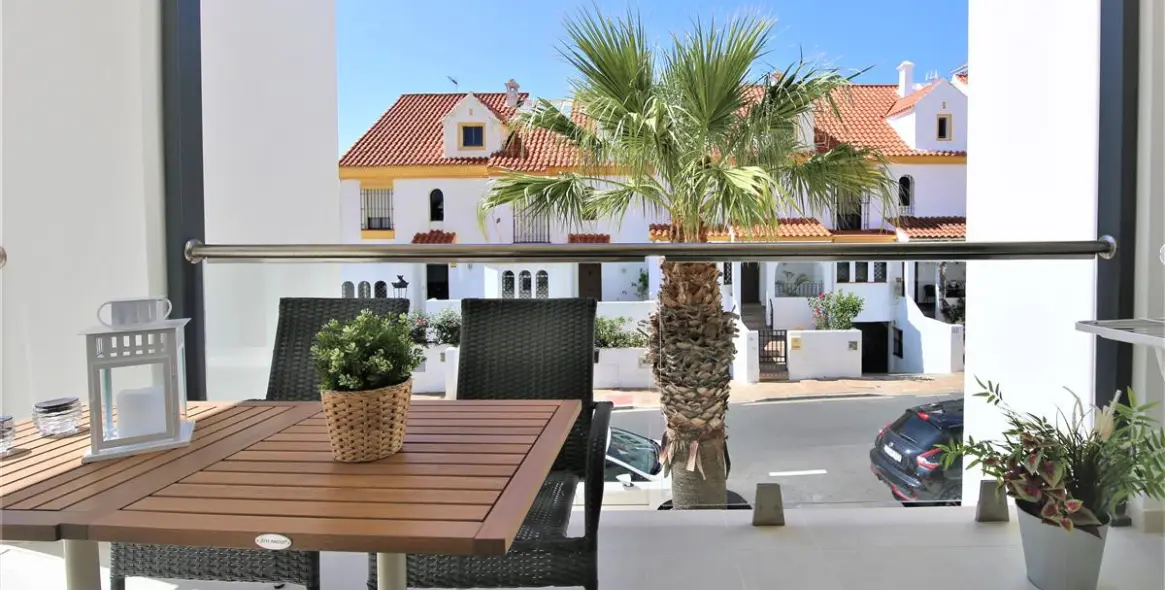Краткосрочная аренда апартаментов на среднем этаже в Estepona 19