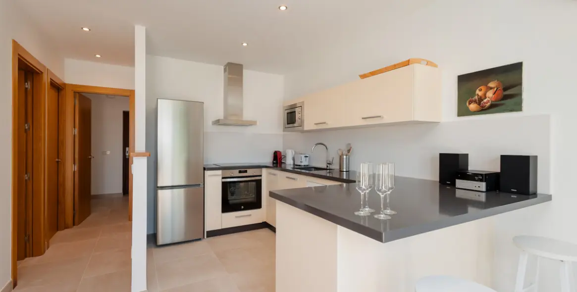 Long-term rent of detached villa in Costabella 1