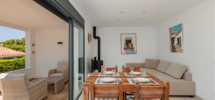 Long-term rent of detached villa in Costabella 2