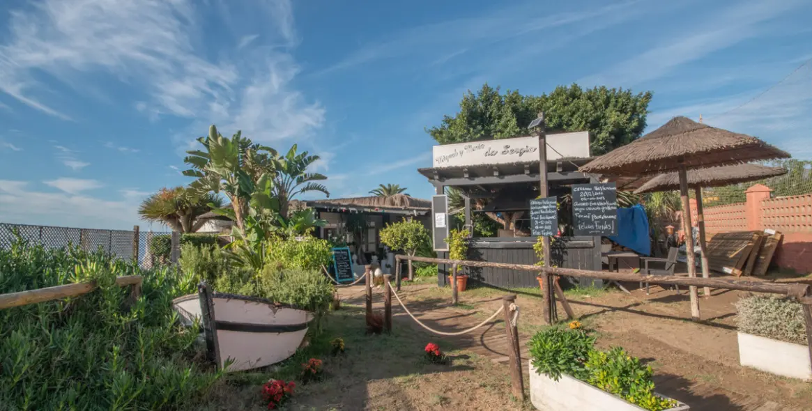 Long-term rent of detached villa in Costabella 13