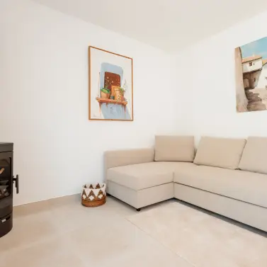 Long-term rent of detached villa in Costabella