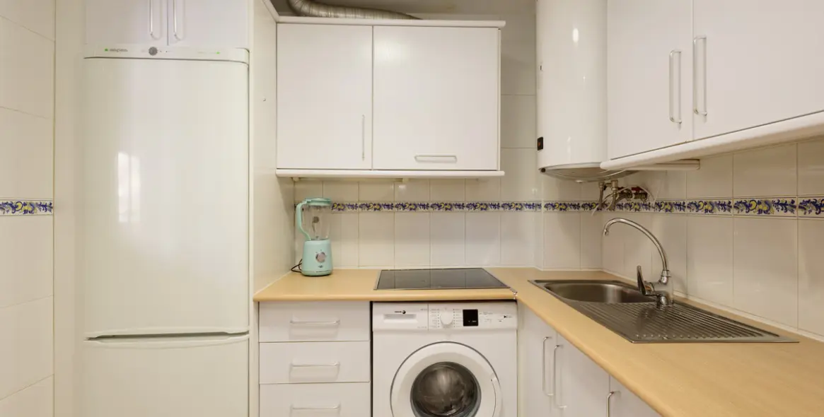 Long-term rent of middle floor apartment in Costabella 13