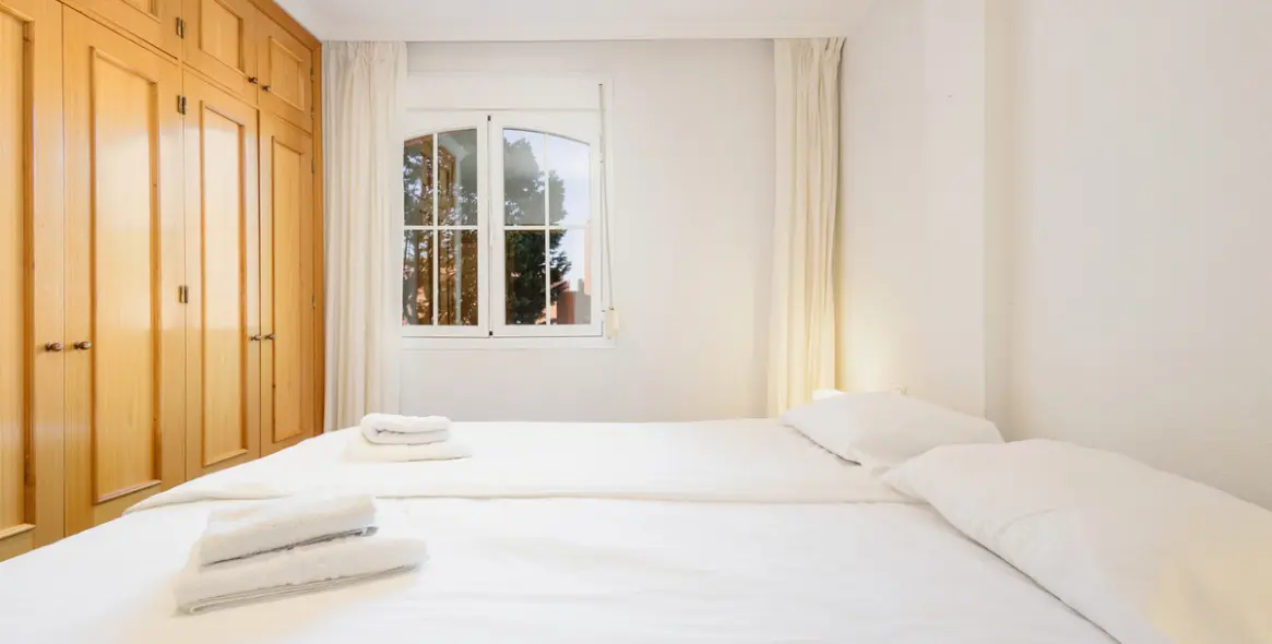 Long-term rent of middle floor apartment in Costabella 17