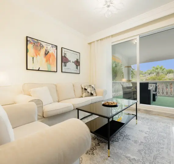 Short-term rent of middle floor apartment in Nueva Andalucía