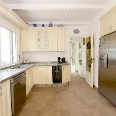 Краткосрочная аренда  отдельно стоящей виллы в Estepona