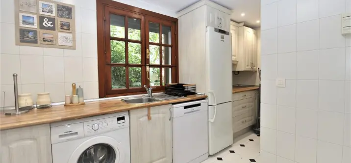 Краткосрочная аренда дома на две семьи в Estepona 3