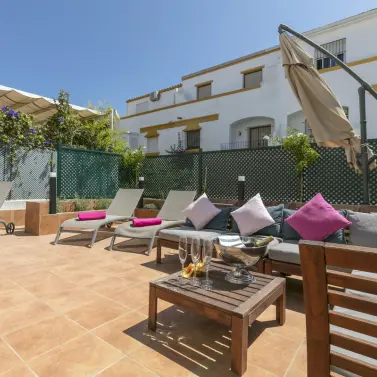 Short-term rent of townhouse in Marbella