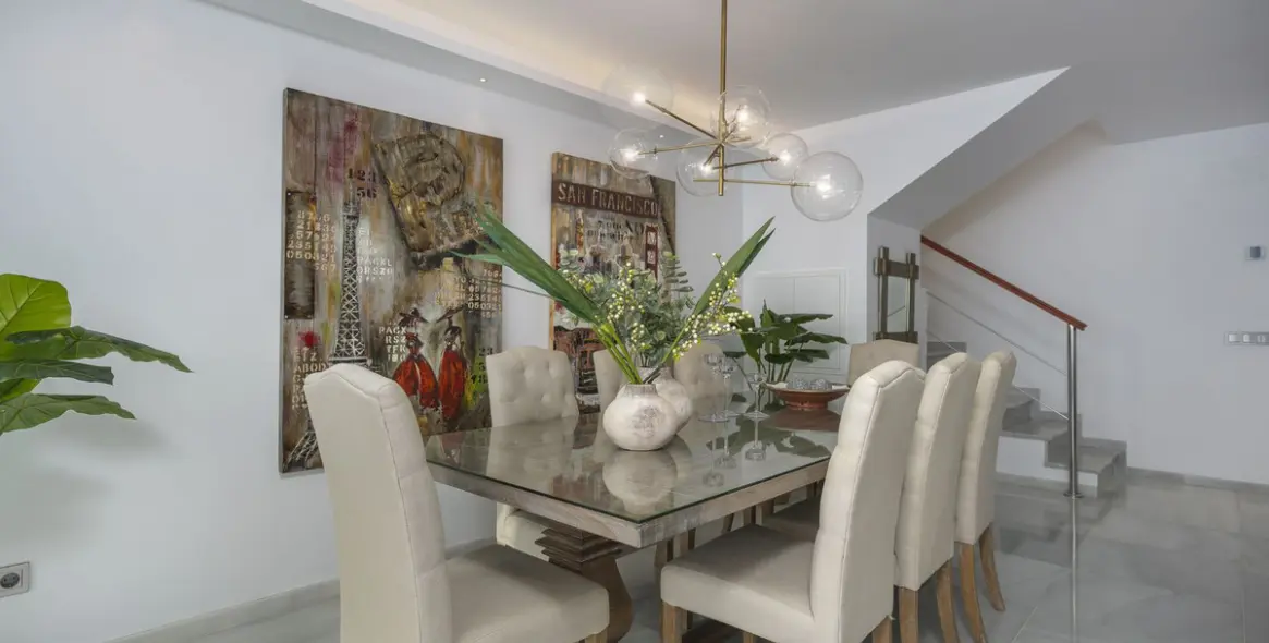 Short-term rent of semi-detached house in Marbella 10