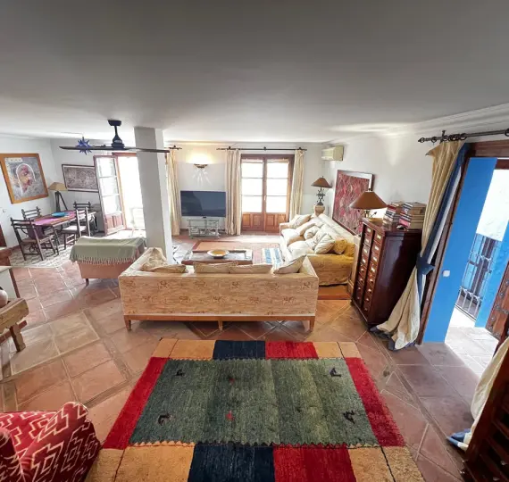 Краткосрочная аренда апартаментов на среднем этаже в La Heredia