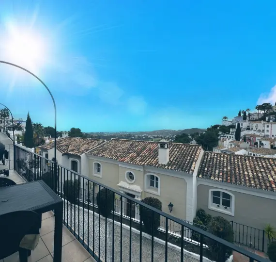 Краткосрочная аренда апартаментов на среднем этаже в La Heredia