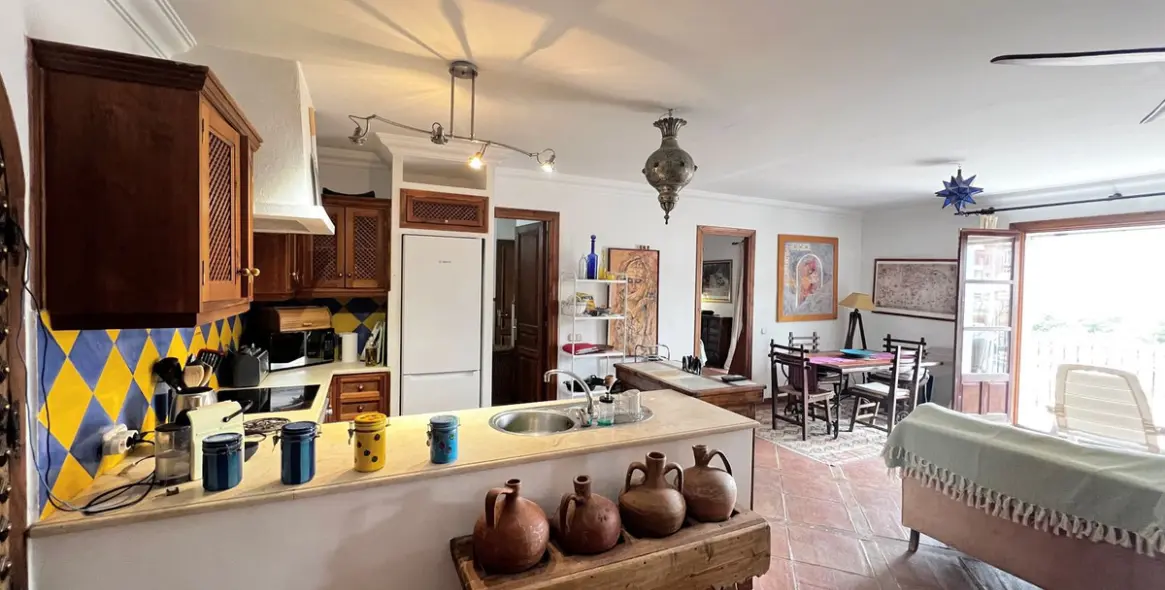 Краткосрочная аренда апартаментов на среднем этаже в La Heredia 6