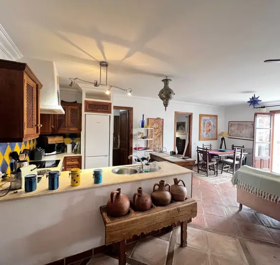 Краткосрочная аренда апартаментов на среднем этаже в La Heredia