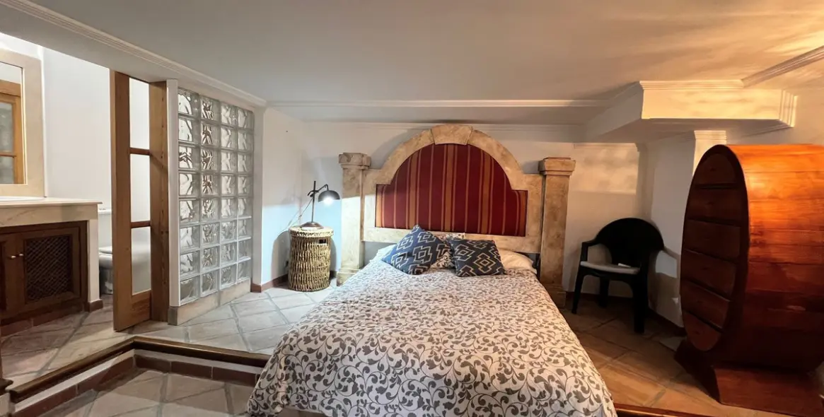 Краткосрочная аренда апартаментов на среднем этаже в La Heredia 11