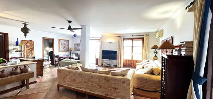 Short-term rent of middle floor apartment in La Heredia 1