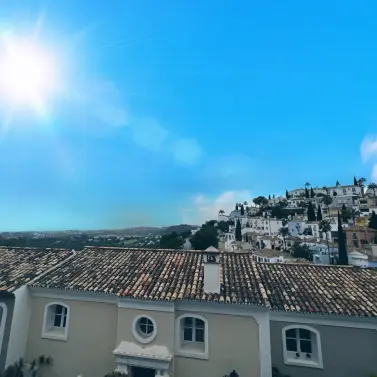 Short-term rent of middle floor apartment in La Heredia