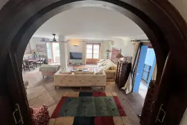 Image 8 thumb