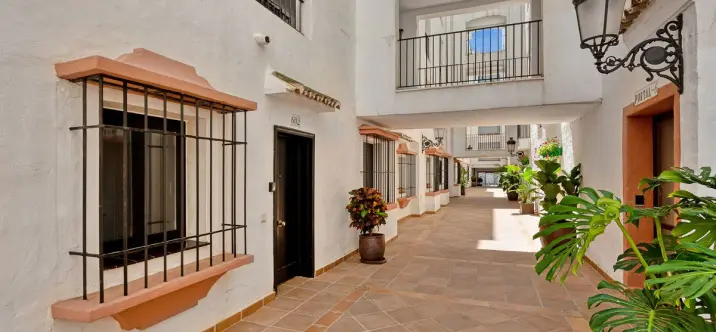 Short-term rent of ground floor apartment in Puerto Banús 2