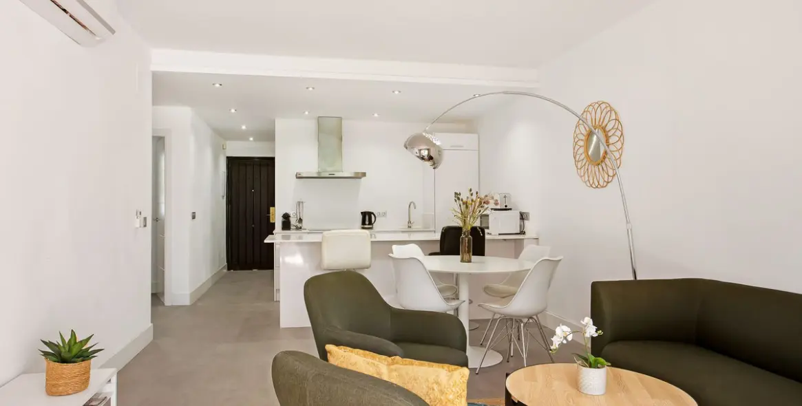 Краткосрочная аренда апартаментов на первом этаже в Puerto Banús 4