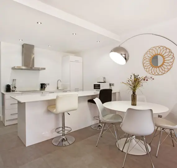 Short-term rent of ground floor apartment in Puerto Banús