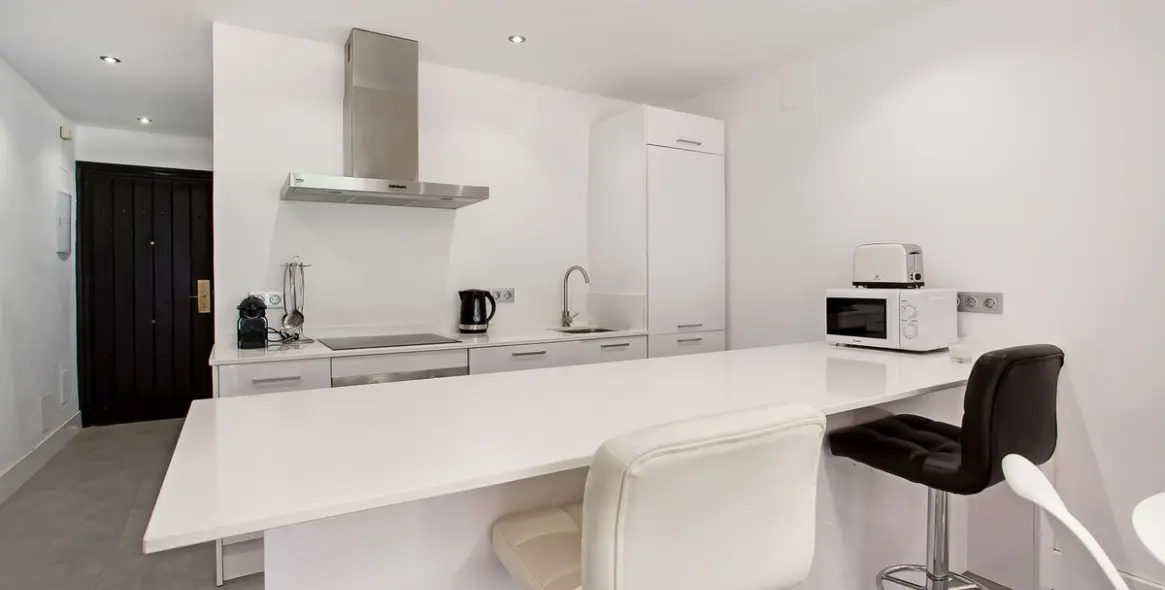 Краткосрочная аренда апартаментов на первом этаже в Puerto Banús 11