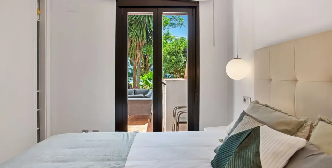 Краткосрочная аренда апартаментов на первом этаже в Puerto Banús 19