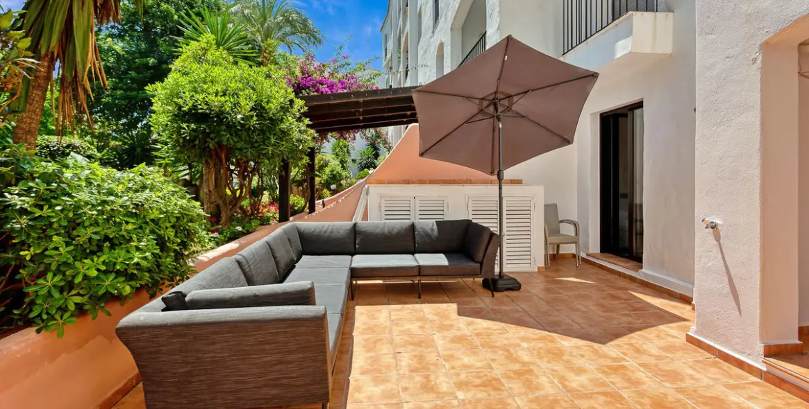 Краткосрочная аренда апартаментов на первом этаже в Puerto Banús 30