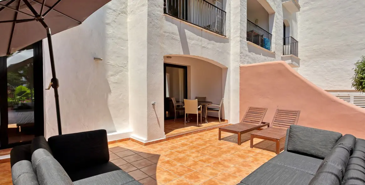 Краткосрочная аренда апартаментов на первом этаже в Puerto Banús 32