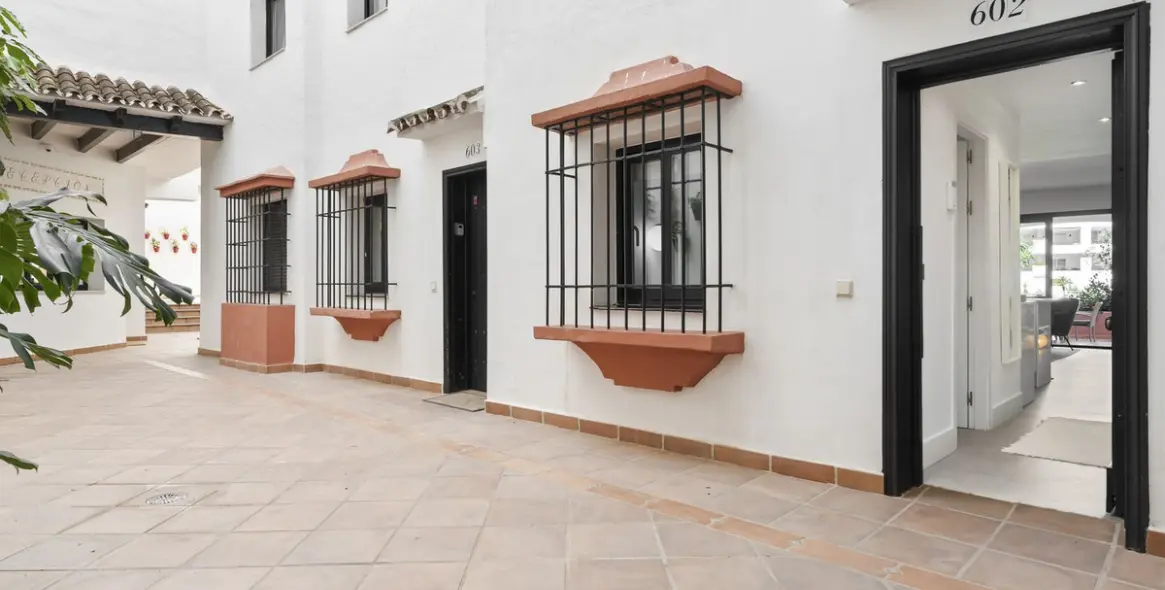 Краткосрочная аренда апартаментов на первом этаже в Puerto Banús 3